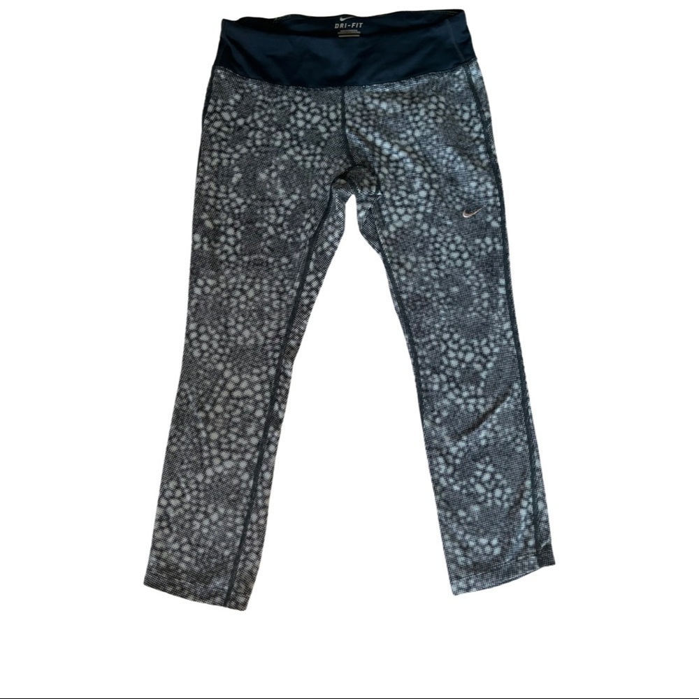 Nike Dri Fit - Picture 2 of 3